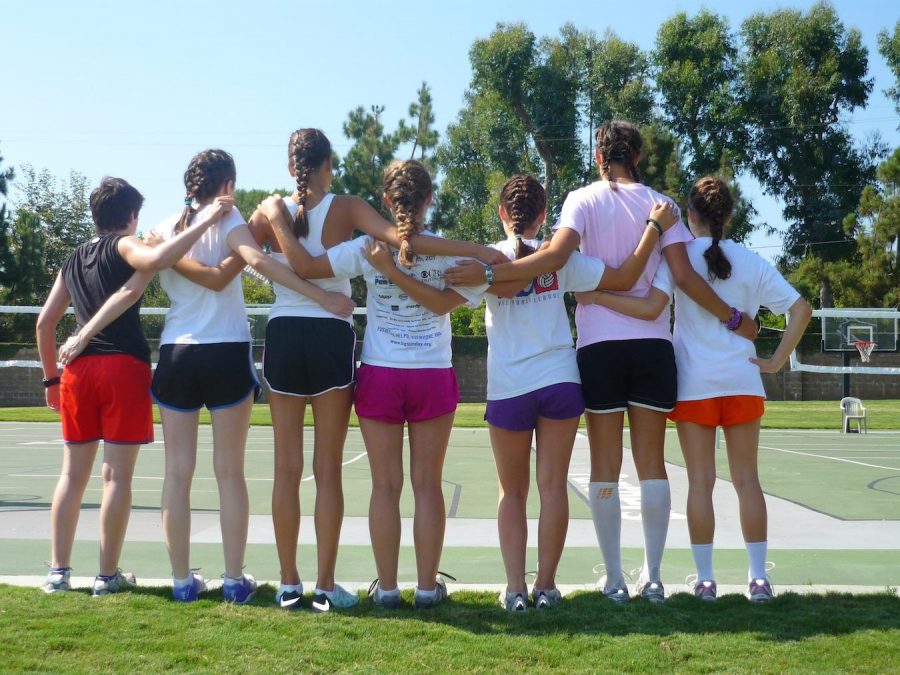 Distance Divas: Cross Country Adds in Theme Days to Spice it Up
