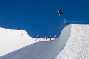 Snowboarders on the Cardrona Halfpipe in Wanaka, New Zealand. Used with permission. Photographer: Sam Lynch at 360queenstown-wanaka