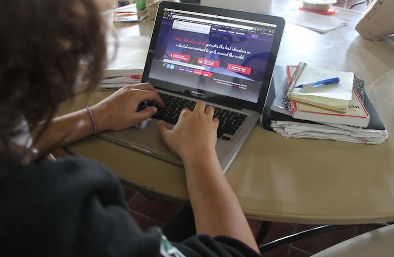 Online School For Girls Provides Alternative Learning Options