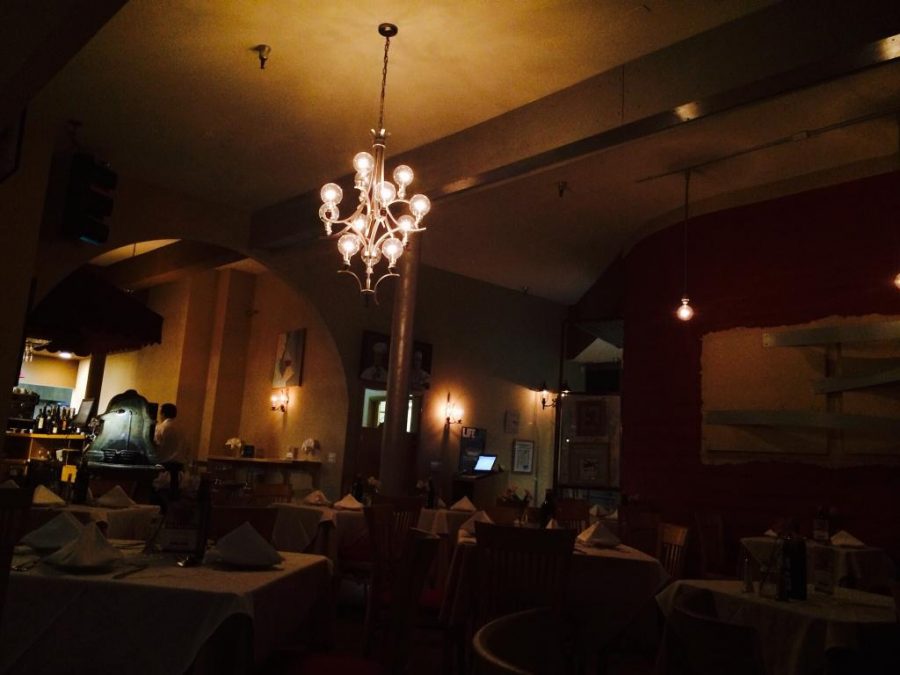 The subtle lighting inside the restaurant provides a romantic, cozy feel. Photographer: Gemma Brand-Wolf 18