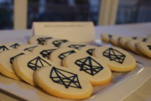 The gallery is known to have refreshments at their shows. Student Isabelle Wilson '17 made custom Eastern Star Gallery cookies for the show. Photographer: Lindsay Cayton '16