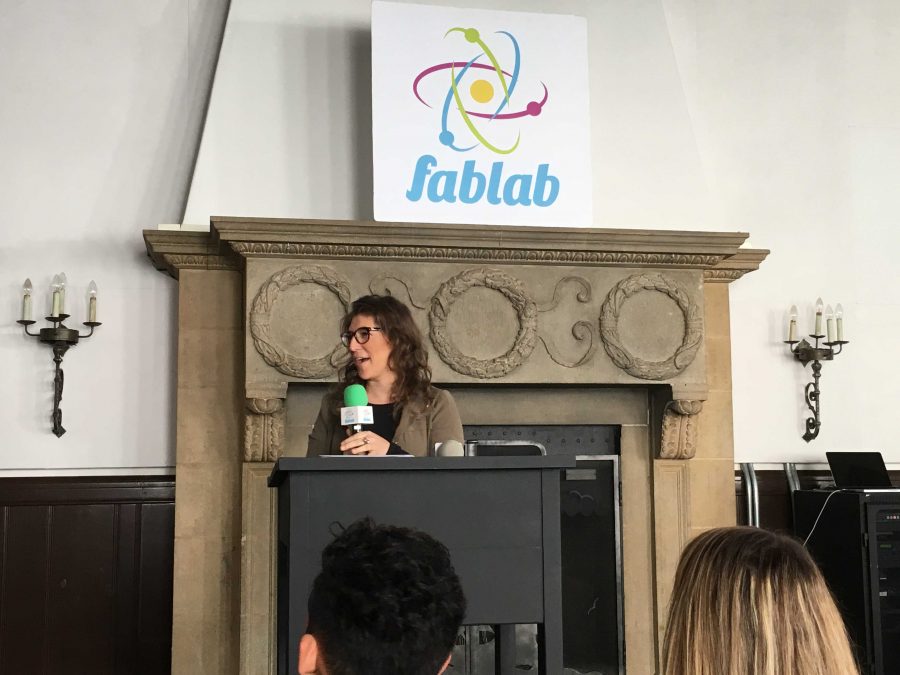 Mayim Bialik speaks at FabLabs press event in the Dining Hall. Mayim is a neuroscientist. She researched OCD and chemicals in the brain that contributed to the disorder for her PHD dissertation. Photo by Sarah Wagner 16