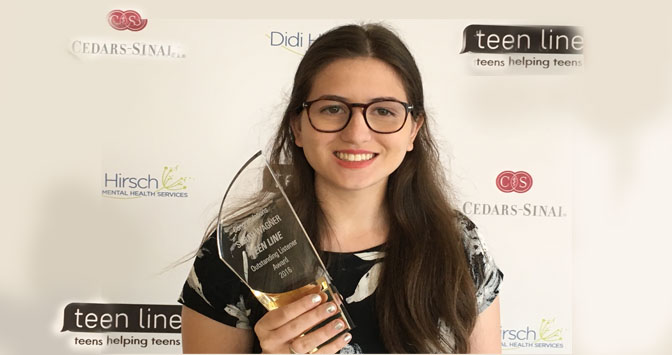 Sarah Wagner holds her TEEN LINE 2016 Outstanding Listener Award. Wagner earned the award in April for devoting more than 515 hours to the  confidential telephone helpline for California teenagers. Photo courtesy of Wagner