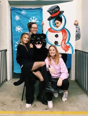 Seniors Marlena Lerner, Gracie Marx, Sarah Newman and Gracie Abrams pose with the panther. Sophie Evans-Katz 18 dressed up as the panther. 