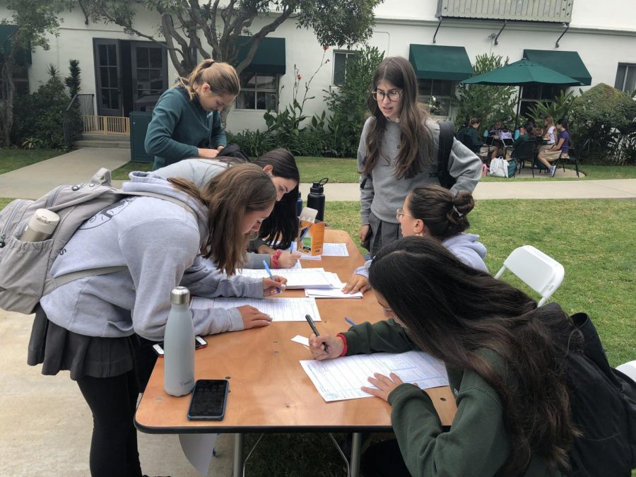 Archer sophomores and juniors pre-register to vote in the 2020 election. The event was run by the Human Rights Watch Student Task Force. 