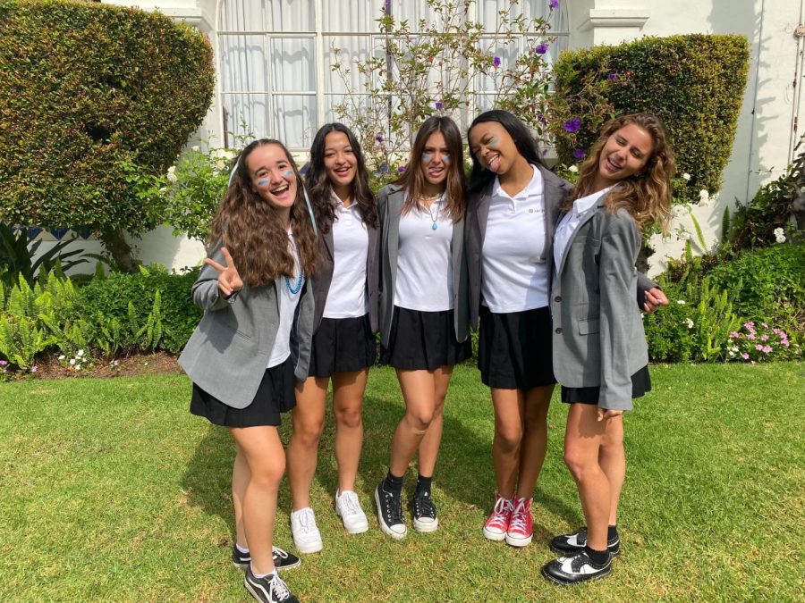 On the first day of senior year, Specchierla poses with her fellow senior classmen, Ali Aragon, Layla Huber-Verjan, Lexi Tooley and Gabby Wolf. Specchierla said that she is enjoying every moment of her senior year and cannot believe how rapidly it is passing by. She considers the Archer community to be her second home.