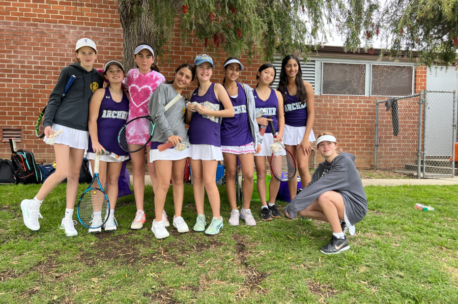 Maggie Collins (28), Phoebe Miro (28), Carolina Benabib(28), Abigail Weiner (27), Lucy Bohn (29), Beyla Patil (27), Penelope Cheng (28), Jaya Srinivasan (28) and Avery Panepinto (27) pose together at Barington Park after playing a tennis match. The team will play one more match this season, with the possibility of later advancing to team and individual playoffs.