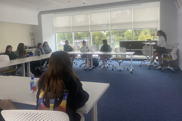 Honor Education Council members discuss ethical dilemmas at one of their general sessions. Senior members of HEC said their current main goal is transparency and connection with the community.