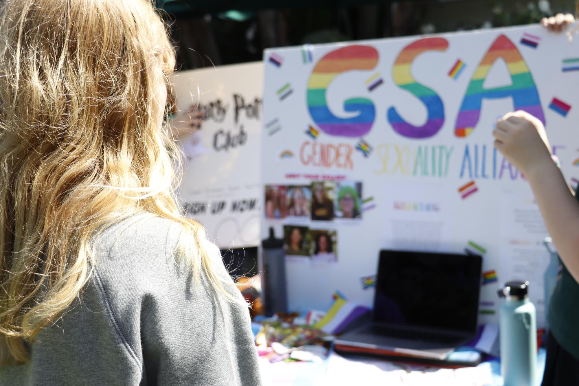 Photo Essay: Club Fair sparks 'creativity', 'passion'