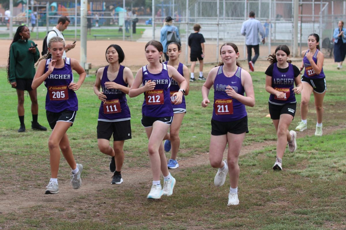 The middle school cross country team competes in a meet at Mar Vista Park. "The season was great," Avital Eisenberg ('29) said. "I beat my PR by a full minute, which is a long time in cross country." Photo by Archer Athletics. 